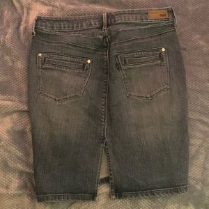 Levi’s Denim Skirt 4/27